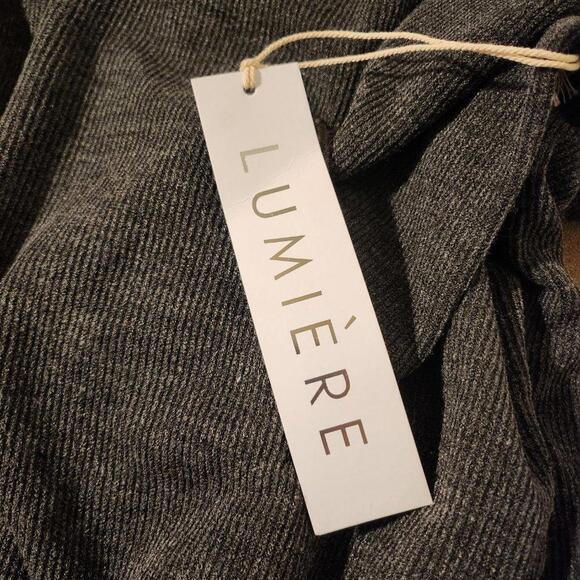 2/$30 Lumiere Gray Cowl Neck Sweatshirt with Pockets Size M | Casual Pullover - Picture 5 of 6